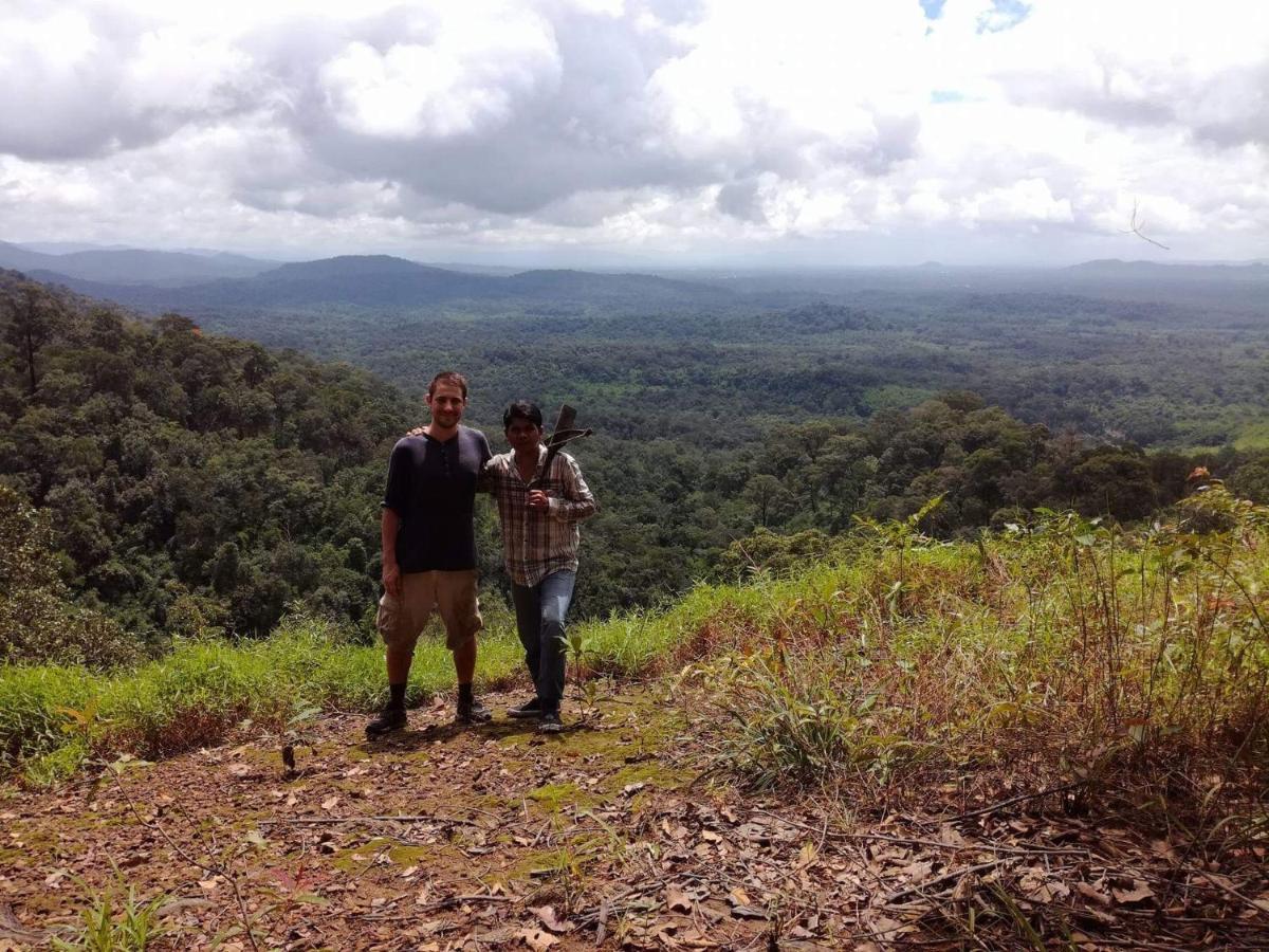 Ratanakiri Farmhouse & Trekking Banlung Eksteriør billede