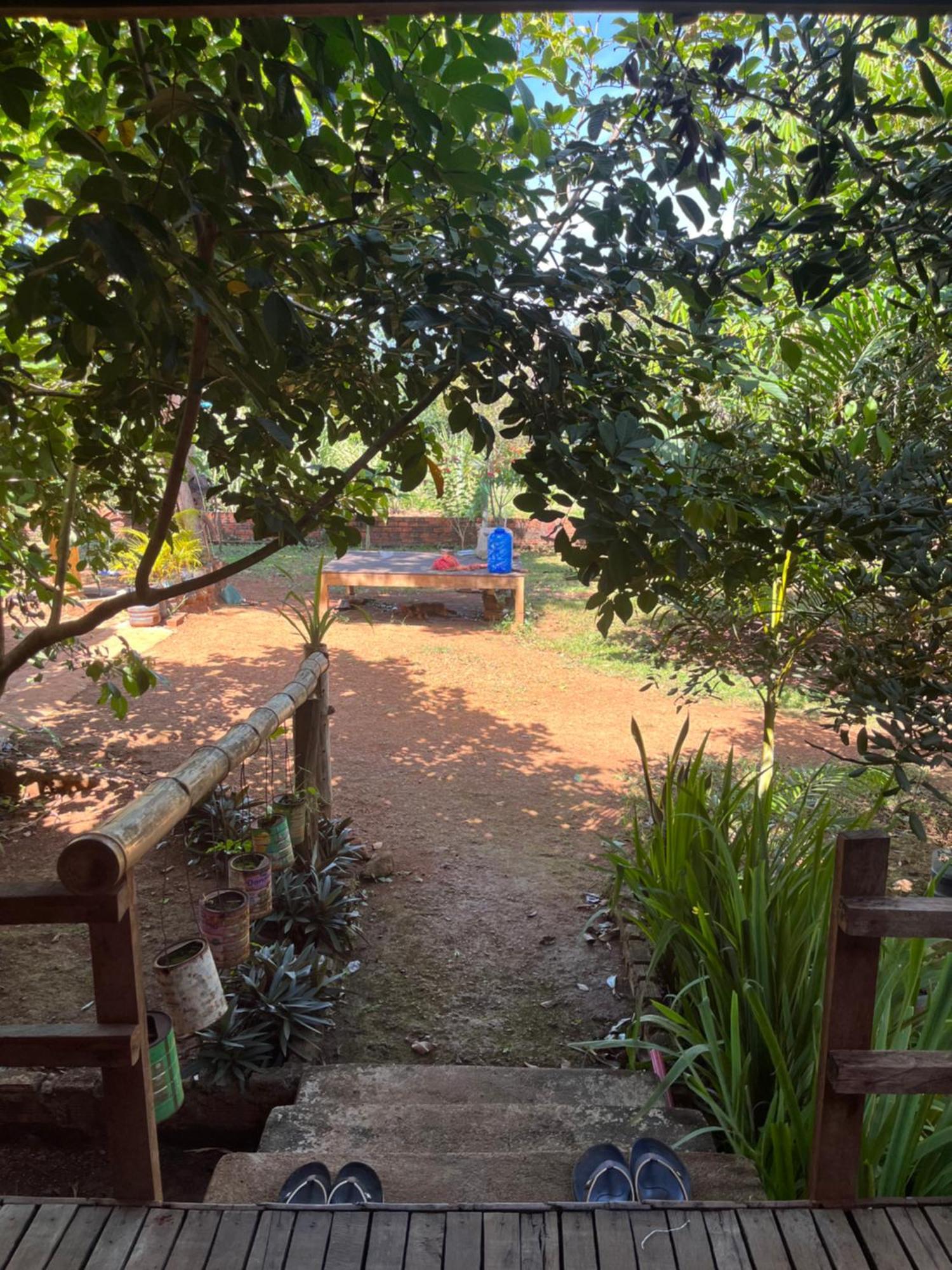 Ratanakiri Farmhouse & Trekking Banlung Eksteriør billede